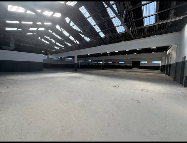 2,356M² WAREHOUSE TO LET IN EPPING INDUSTRIAL